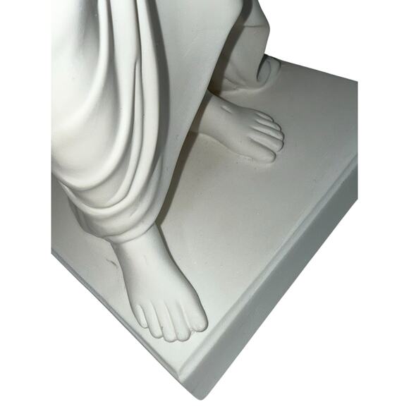 One Moment Time Jesus Christ Statue Utah 10” Resurrected Messiah Statue Figurine - Picture 9 of 16